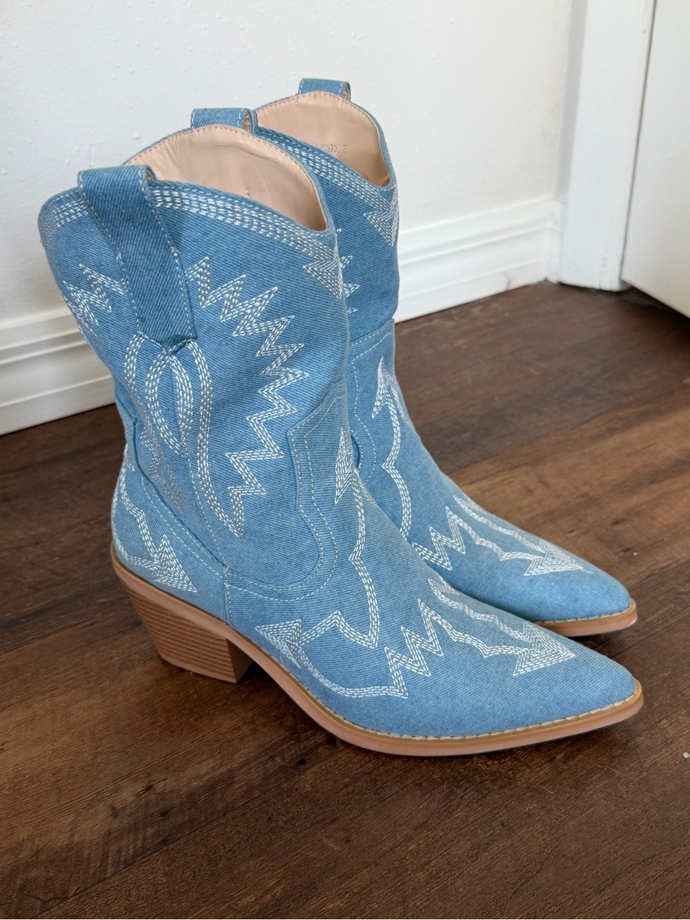 Denim Blue Western Cowboy Boots - Women's Fashion Boot